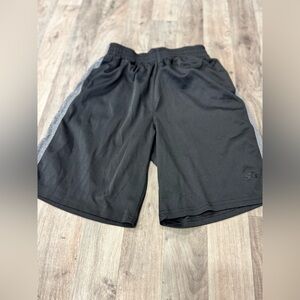STARTER‎ Black and Gray boys Athletic Shorts size large 10/12